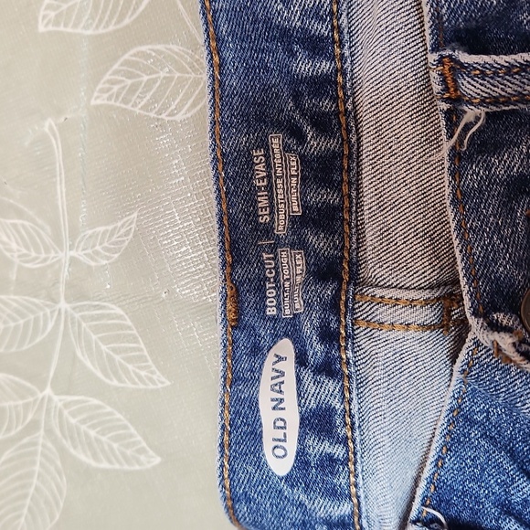 Old Navy Jeans - Picture 2 of 8